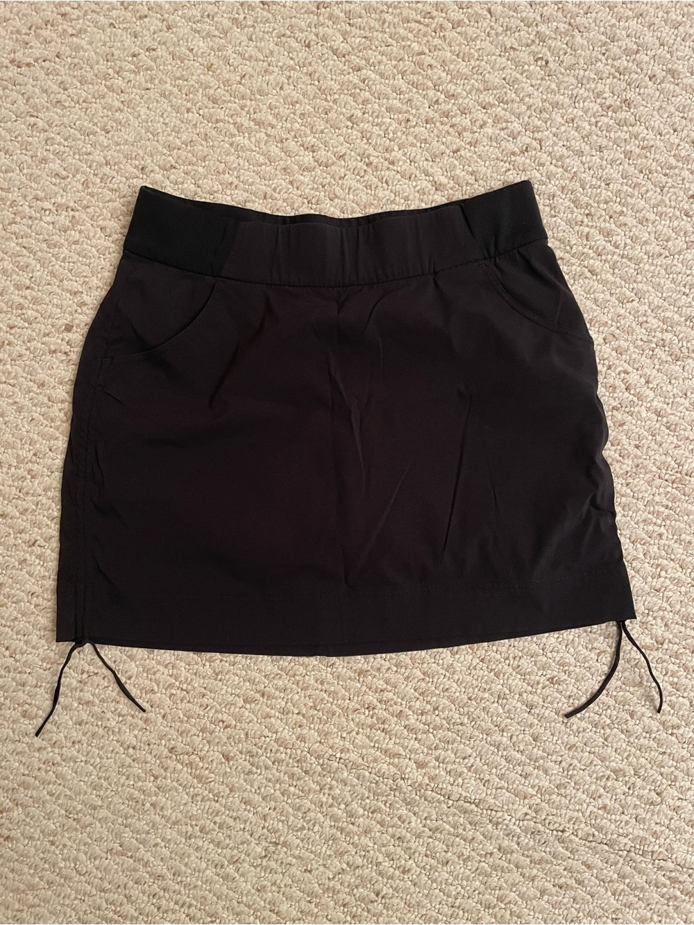 Columbia Women’s Anytime Casual Skort in Black with UV Protection - Size L/12-14
